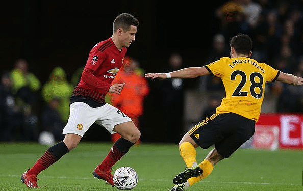 展现了其不 展现了其不